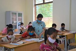 Chăm lo học sinh bán trú ở Pa Thơm