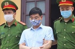 Vừa xin giảm hình phạt, vừa xin khoan dung tha thứ