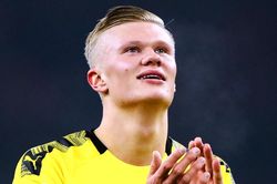 Haaland ghi bàn đầu tiên sau khi Bundesliga trở lại