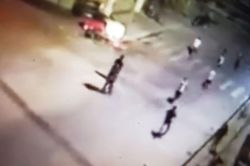 2 nhóm đối tượng đánh nhau giữa đường, 1 người bị chém chết tại chỗ