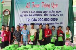 Trao 1.765 suất quà cho học sinh mầm non huyện Đakrông