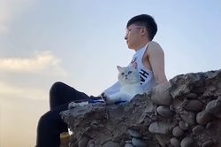 'Sen và boss' hút hàng triệu fan trên mạng khi cùng du lịch khắp nơi