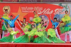 Cảm xúc từ những 'điểm hẹn tháng Năm'