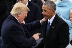 Bị ông Obama chỉ trích, Tổng thống Trump phản pháo