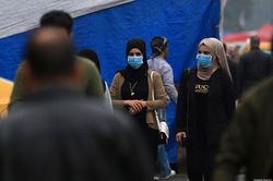 Qatar phạt tù người không đeo khẩu trang tại nơi công cộng