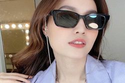 Sao Việt rần rần 'đập hộp' kính Jennie thiết kế