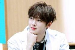 Cha Eun Woo xác nhận đến quán bar Itaewon: Xin lỗi vì quảng bá mà không tự cách ly!