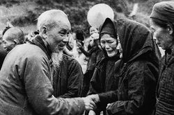 Kỷ niệm 130 năm ngày sinh Chủ tịch Hồ Chí Minh (19/5/1890-19/5/2020): Bác sống như trời đất của ta…