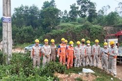 Điện lực Hà Tĩnh: Hành trình đến với người lao động