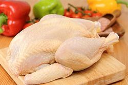 Thả một nắm lá này vào nước sôi để làm thịt gà, đảm bảo sạch cả lông măng, thịt thơm ngon hơn hẳn