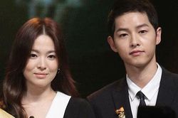 Song Hye Kyo ồn ào tình ái, Song Joong Ki chăm đóng phim sau ly hôn