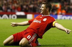 Cú sút xa đẹp nhất sự nghiệp của Steven Gerrard
