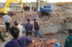 Khởi tố vụ án sập tường khiến 10 người chết ở Đồng Nai