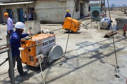 Hà Nội: Cắt sàn mái tầng 18 công trình vi phạm 8B Lê Trực