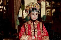Bí ẩn về xác chết nữ mặc long bào trong ngôi mộ cổ, thân thế đã rõ nhưng những vết máu kỳ lạ trên đùi đến nay vẫn chưa có lời giải đáp