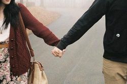 Em thờ ơ rồi lại xin tôi cho cơ hội, liệu có nên đồng ý?