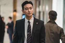 Baeksang 2020: Góp mặt trong nhiều đề cử, liệu Joo Ji Hoon có được gọi tên?
