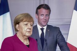 Bà Merkel phá vỡ 2 điều cấm kỵ ở Đức