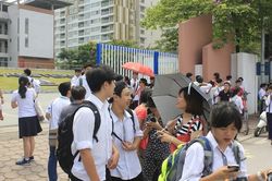 Tuyển sinh lớp 10 tại Hà Nội: Cân nhắc trước các nguyện vọng dù được nhiều lựa chọn