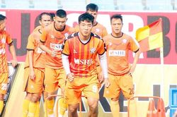 Háo hức chờ bóng lăn