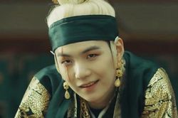Suga BTS cực quái trong MV và mixtape mới, ARMY bắt đầu 'phá mã'