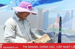 Chuyện lạ: Nuôi ruồi lấy trứng... kiếm vài chục triệu đồng mỗi tháng