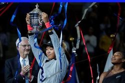 Tay vợt người Nhật Naomi Osaka phá vỡ kỷ lục về thu nhập hàng năm