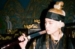 'D-2' của Suga BTS thống trị iTunes khắp thế giới
