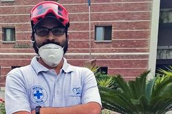 Hành khách kể lí do hy hữu giúp thoát thảm họa rơi máy bay Pakistan