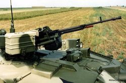 Vũ khí lắp trên nóc xe tăng T-90S Việt Nam có gì đặc biệt?