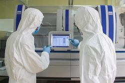 Phi công người Anh nhiễm trùng phổi chưa được khống chế, tiên lượng nặng