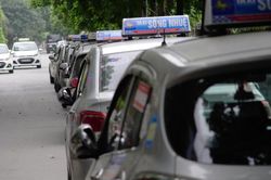 Tài xế của hãng taxi Sông Nhuệ bị 'tố' bất lịch sự với khách hàng
