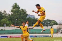 HLV Quang Trường và hai cảm xúc trái ngược ngày SLNA thắng Bình Định