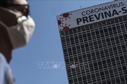 Số ca mắc COVID-19 nhiều thứ 2 thế giới, Brazil đóng cửa biên giới thêm 30 ngày