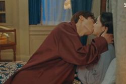Khán giả nói về 'nụ hôn ma cà rồng' của Lee Min Ho và Kim Go Eun trong 'Quân vương bất diệt': Quyến rũ thiệt, nâng tầm cảnh hôn lên tầm cao mới