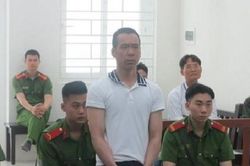 Kinh hoàng người chồng cuồng sát vợ con vì ghen tuông