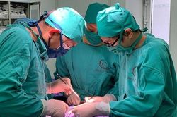 Bé 4 tháng tuổi có ruột đôi hiếm gặp