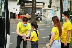 Du lịch TP Hồ Chí Minh 'ấm' dần trở lại sau dịch COVID-19