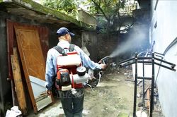 Tích cực phòng bệnh sốt xuất huyết, tránh 'dịch chồng dịch' trong mùa hè