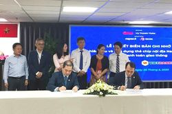 Gần 64% người trưởng thành có tài khoản tại ngân hàng