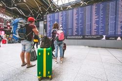 Nga bắt đầu gỡ bỏ hạn chế du lịch nội địa