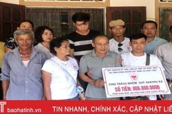 Cộng đồng người Việt trao hơn 800 triệu đồng cho gia đình nạn nhân người Hà Tĩnh bị sát hại tại Nhật Bản