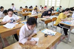 Dự thảo quy chế thi tốt nghiệp 2020: Người lo, người ủng hộ?