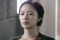 Rơi vào bẫy tình của người khác bởi chồng quá thờ ơ