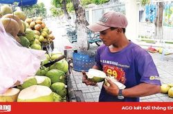 Mưu sinh mùa nắng nóng