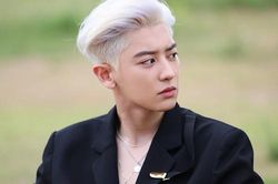 Trong thế giới fangirl: Trên hành trình tuổi trẻ, ChanYeol gián tiếp cùng tôi trưởng thành