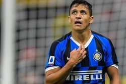 MU gán Alexis Sanchez cho Dortmund trong vụ Jadon Sancho