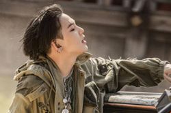 Suga BTS giải thích tại sao 'D-2' của Agust D mất 4 năm mới hoàn thành