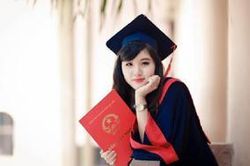 Sinh viên ra trường lương 22 triệu/tháng gây tranh cãi vì luôn miệng than vãn stress, không có thời gian dành cho bản thân