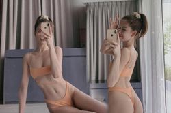 49kg, Ngọc Trinh tự tin diện bikini khoe thân hình gợi cảm mặc nhận xét gầy gò